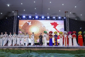 NTK Hằng Nguyễn và sứ mệnh lan tỏa vẻ đẹp áo dài di sản trên quê hương Chương Mỹ