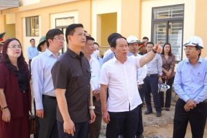 Phó Thủ tướng Lê Tiến Châu kiểm tra tiến độ các dự án trường học tại Quảng Trị