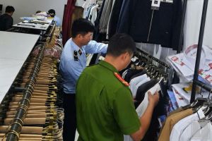 Bảo vệ quyền sở hữu trí tuệ: Đẩy mạnh kiểm soát từ thị trường truyền thống đến không gian số