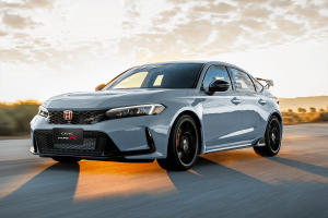 Honda Civic Type R lao dốc giá trị trên thị trường xe cũ trước thời điểm rời Việt Nam