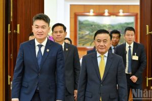 Thường trực Ban Bí thư Trần Cẩm Tú tiếp đoàn đại biểu Trung ương Đoàn Thanh niên Nhân dân Cách mạng Lào
