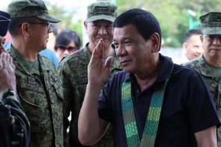 Philippines sẽ giữ tư thế “trung lập” nếu xảy ra đối đầu Trung Quốc - Mỹ ở Biển Đông?
