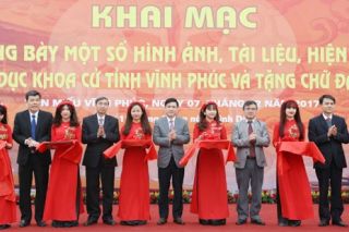 Vĩnh Phúc: Khai mạc trưng bày một số hình ảnh, tài liệu, hiện vật về giáo dục khoa cử