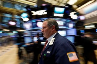 Chứng khoán Mỹ tăng mạnh sau tuyên bố của ông Trump