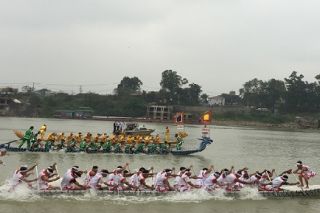 Giỗ Tổ Hùng Vương 2017: Tưng bừng Hội bơi chải truyền thống trên Sông Lô