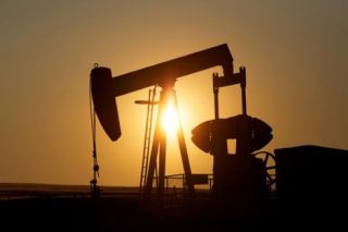 Cứu giá dầu, cuộc chiến chật vật của OPEC và Nga