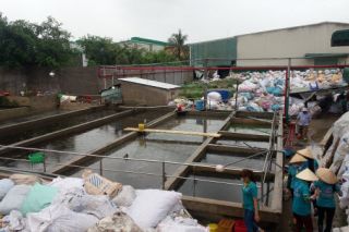 Dân khốn đốn vì nước bị ô nhiễm (Bạc Liêu) - Bài 2: CT nhựa Tý Liên nói gì?