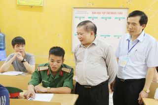 Thứ trưởng Bộ GD&ĐT Bùi Văn Ga: Kiểm tra công tác tổ chức thi tại Phú Thọ