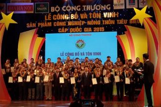 Lễ tôn vinh, triển lãm hàng CNNT tiêu biểu 2017: Quy tụ nhiều sản phẩm nổi tiếng