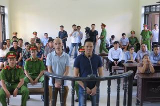 Hoãn phiên tòa xét xử kẻ nhắn tin đe dọa Chủ tịch tỉnh Bắc Ninh