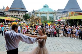 Hàng vạn trái bí được dùng để trang trí Halloween Sun World Ba Na Hills