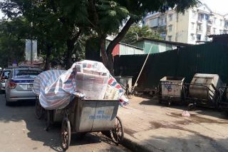 P.Nhân Chính, Hà Nội: Đề nghị xử lý dứt điểm xe tập kết rác tại phố Nguyễn Thị Thập