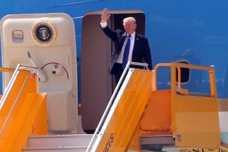 Ba ngày làm việc của Tổng thống Donald Trump ở Việt Nam