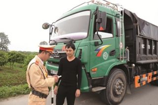 Phòng CSGT Hưng Yên: Xử lý 2.821 trường hợp vi phạm giao thông