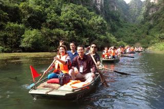 Du lịch Việt: Cách nào khai thác “túi tiền”?