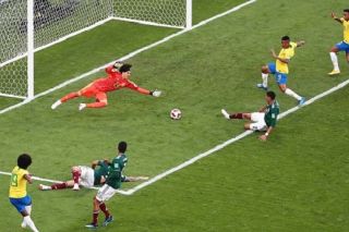 Brazil 2-0 Mexico: Neymar tỏa sáng, Brazil thẳng tiến vào tứ kết