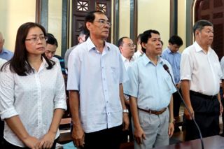 Nguyên Chủ tịch Ngân hàng MHB cùng 16 đồng phạm hầu tòa