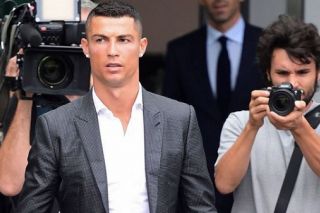 Ronaldo nhận án tù treo 2 năm vì trốn thuế khi thi đấu tại Tây Ban Nha