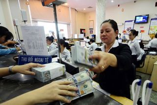 Nhiều đối tượng, doanh nghiệp bị ‘siết’ cho vay ngoại tệ