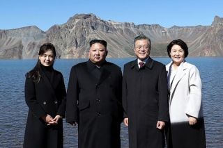 Tổng thống Hàn Quốc nhận món quà đặc biệt từ ông Kim Jong-un