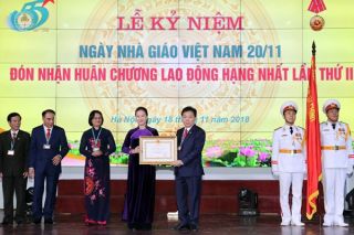 Chủ tịch Quốc hội dự lễ kỷ niệm Ngày Nhà giáo Việt Nam 20/11 tại Học viện Tài chính