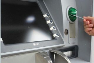 Ngân hàng để máy ATM thiếu tiền, không hoạt động dịp Tết sẽ bị xử lý