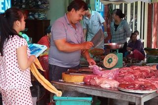 Giá thịt lợn tăng nhẹ từ 1.000 - 3.000 đồng/kg