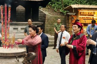 Thành kính Lễ dâng hương tưởng niệm các vua Hùng