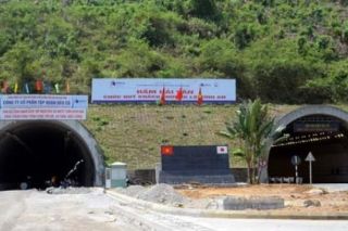 Hầm đường bộ Hải Vân 2: Về đích trước dự kiến