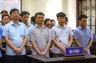 Chủ mưu vụ gian lận điểm thi THPT quốc gia tại Hòa Bình lĩnh 8 năm tù