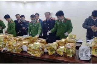 Nghệ An: Bắt giữ 4 đối tượng chở 8 bì xác rắn nghi ma túy