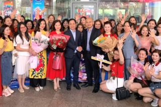 Đà Nẵng: Đón đoàn 700 khách du lịch đến từ Thủ đô Hà Nội