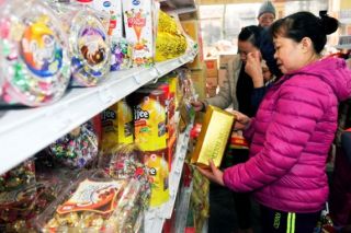 Hà Nội: Đưa hàng Tết về khu vực ngoại thành, khu công nghiệp