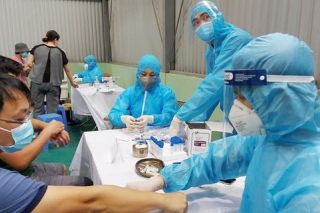 TP. HCM bác tin đồn ''20 ca COVID-19 tại Tân Sơn Nhất''