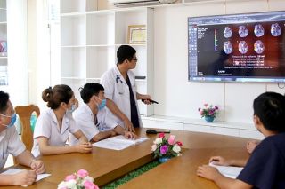 Lương y thời đại số