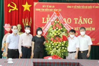 Gia Lai: Phó chủ tịch UBND tỉnh Nguyễn Thị Thanh Lịch thăm và chúc mừng các đơn vị y tế nhân Ngày Thầy thuốc Việt Nam