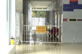 Tá hỏa vì phát hiện ca dương tính SARS-CoV-2 khi đi xét nghiệm để xin việc