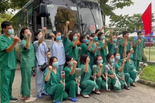 Quảng Ninh cử 200 nhân viên y tế hỗ trợ Bắc Giang phòng chống Covid-19