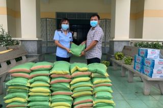 Đồng Nai: Cục Quản lý thị trường hỗ trợ chống dịch tại nơi đang thiết lập vùng cách ly y tế