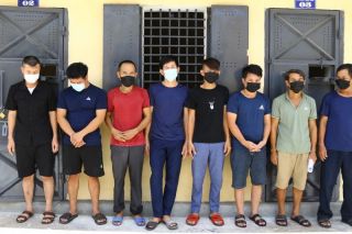 Hà Tĩnh: Khởi tố 15 đối tượng đánh bạc giữa mùa dịch