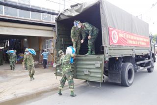 Sóc Trăng: Bộ Tư lệnh Quân khu 9 thu mua gần 4,5 tấn nông sản hỗ trợ người dân thành phố Hồ Chí Minh
