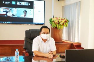Long An: Bí thư Tỉnh ủy đối thoại với doanh nghiệp về phương án khôi phục sản xuất