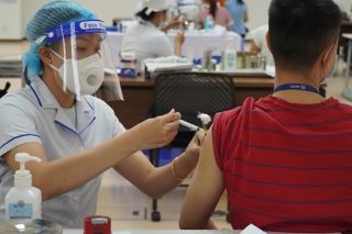 Bộ Y tế tiếp tục có công điện chấn chỉnh công tác tiêm vaccine COVID-19