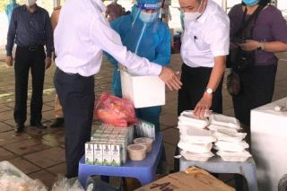Đà Nẵng: Tiếp tục hỗ trợ người dân từ các tỉnh phía nam trên đường về quê