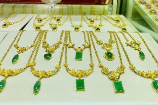 Giá vàng ngày 13/10: Vàng trong nước cán mốc 58 triệu đồng/lượng