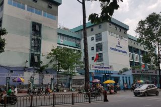 Xót xa: Bệnh viện Nguyễn Tri Phương có đến 327 nhân viên y tế tuyến đầu mắc Covid-19