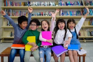 ILA trao 5.000 suất học bổng cho các học sinh ưu tú trên toàn quốc