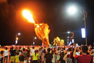 Đà Nẵng: Sẽ tổ chức phun lửa, phun nước trên cầu Rồng trong những ngày nghỉ bù lễ 30/04 và 01/05