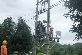 Công ty Điện lực Lào Cai củng cố lưới điện trước mùa nắng nóng 2022