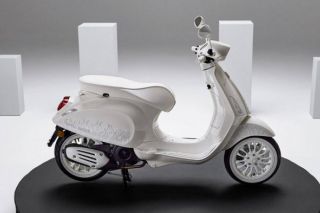 Chính thức công bố giá xe Vespa Sprint Justin Bieber tại thị trường Việt Nam
